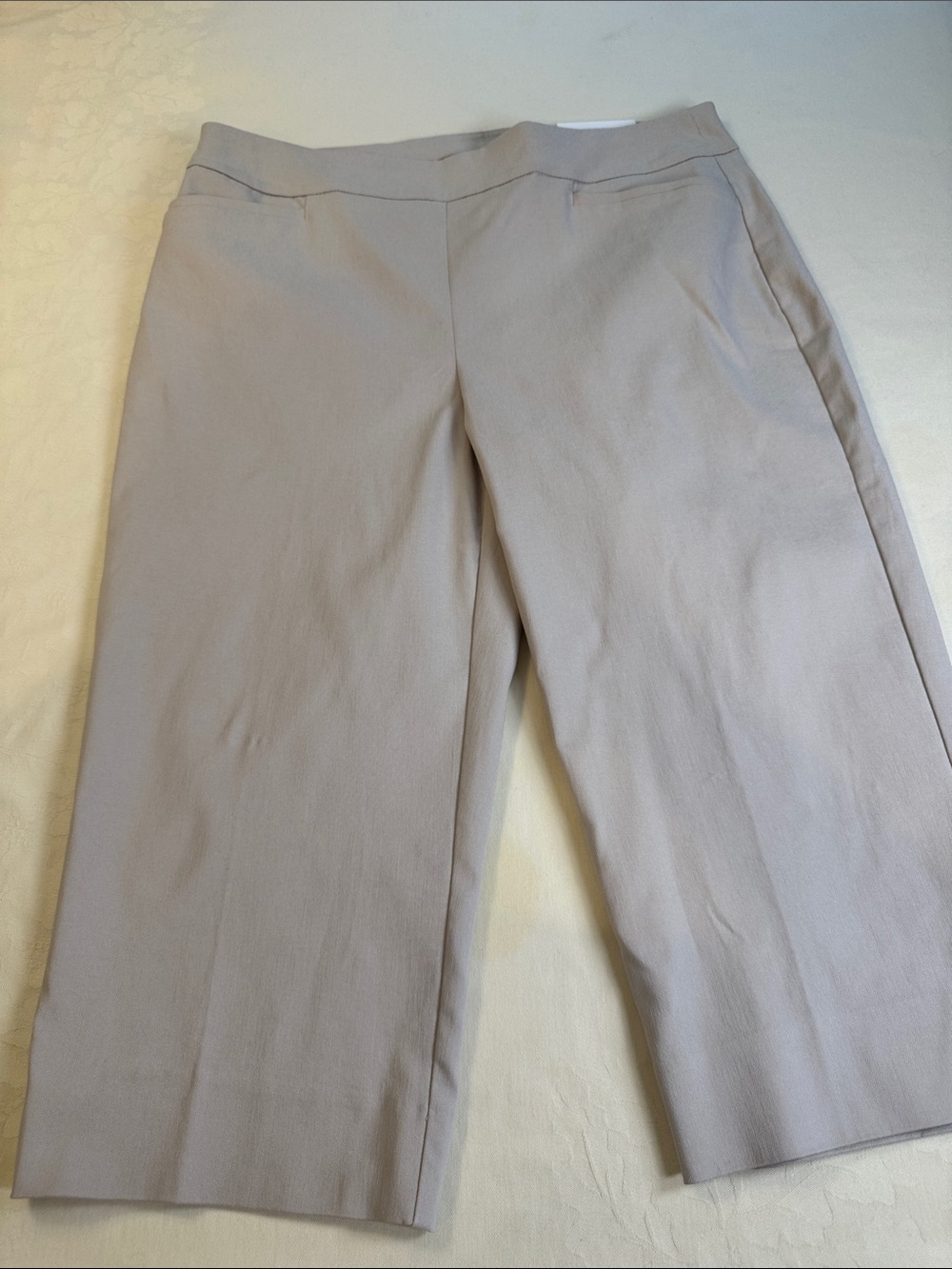Chico's Beige Cropped Pants